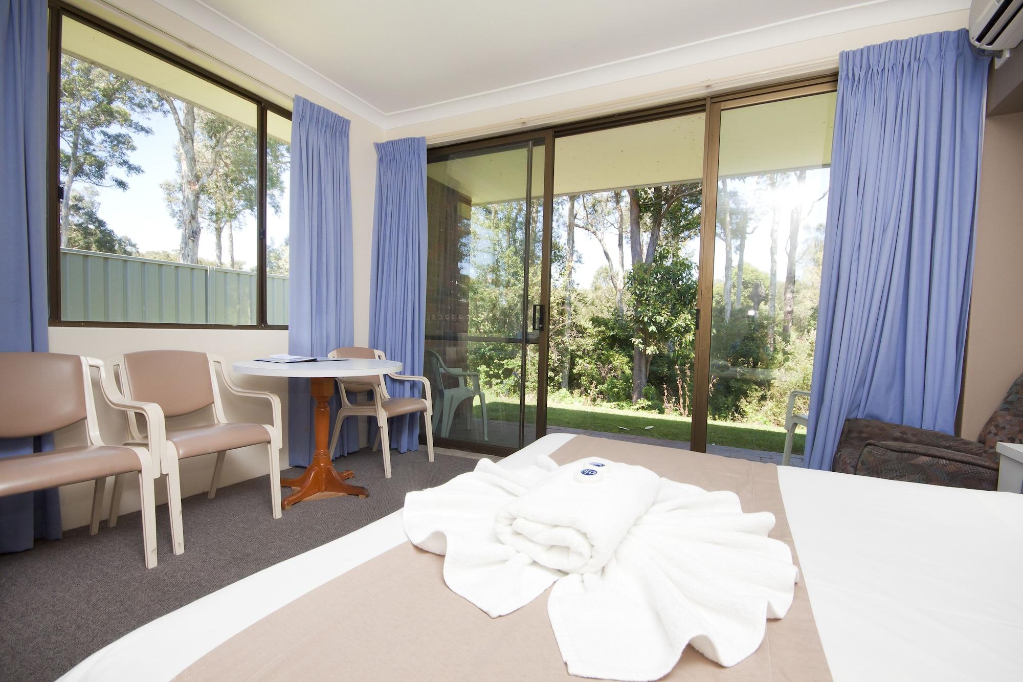 Island Palms Motor Inn Форстер Экстерьер фото