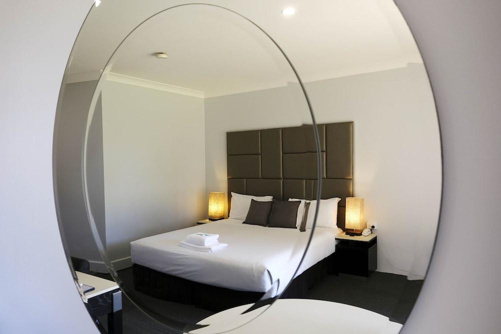 Island Palms Motor Inn Форстер Экстерьер фото
