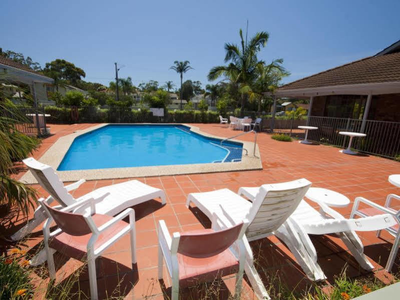 Island Palms Motor Inn Форстер Экстерьер фото